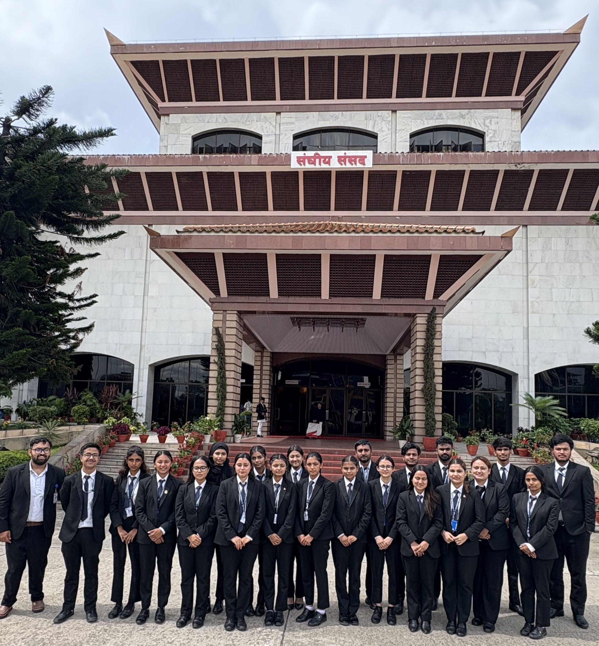 HWCL Students Visit Federal Parliament